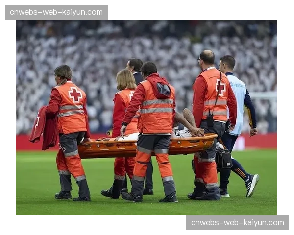 特写：伤病潮中临危受命，皇家社会20岁青训中卫完成一线队首秀并零封对手